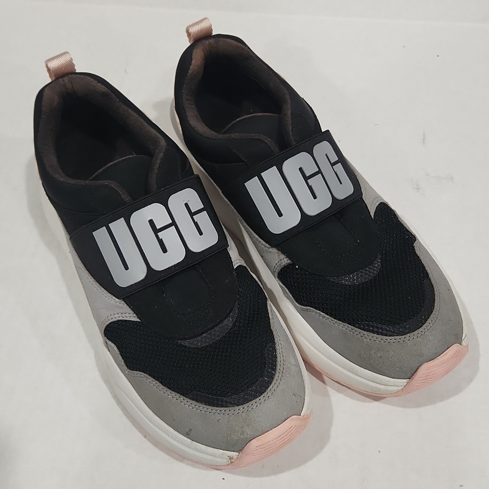 UGG Women's LA Flex Sneakers Black/Seal Size 8